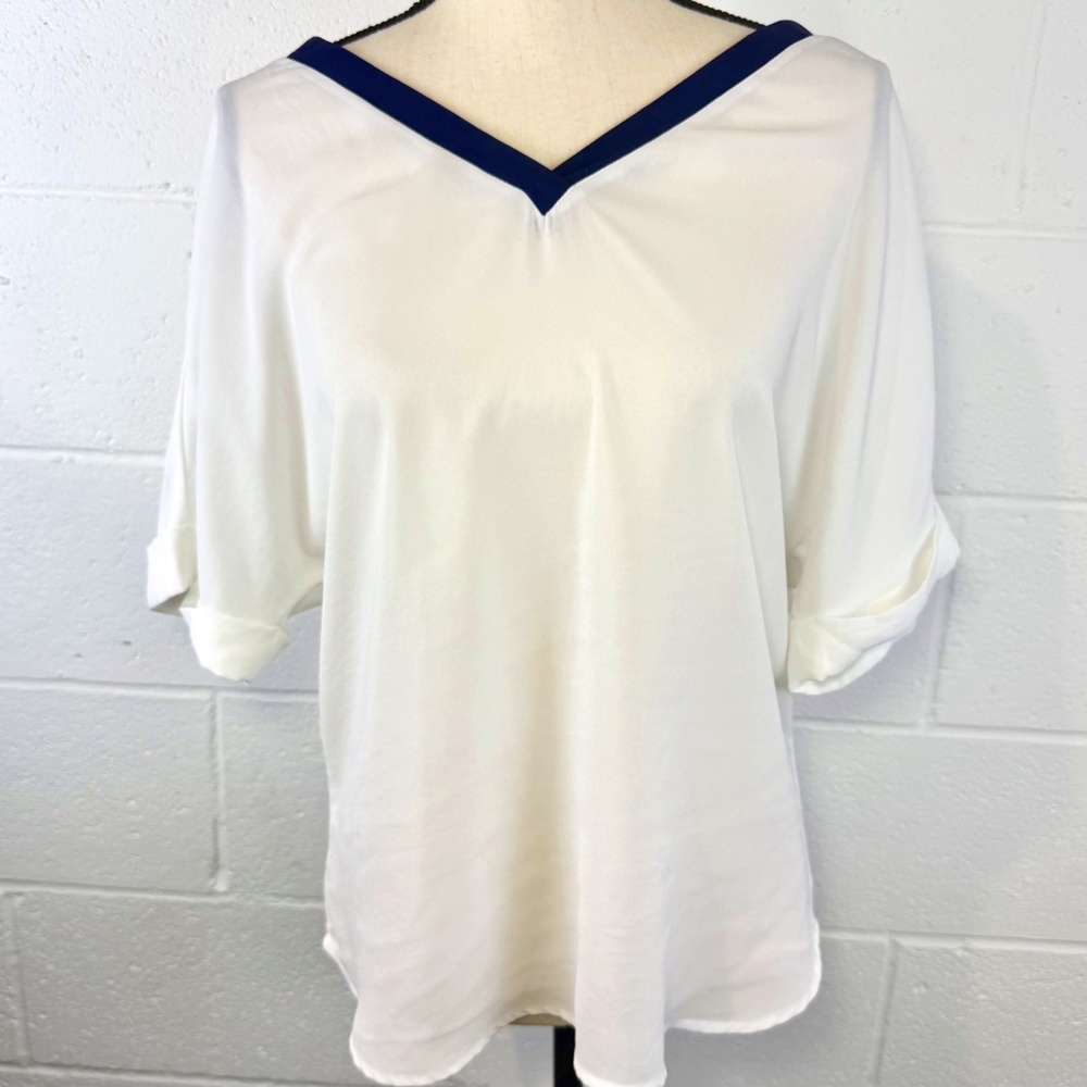Bellatrix Women's Pullover Loose Fit V-Neck White Blouse w Navy Trim